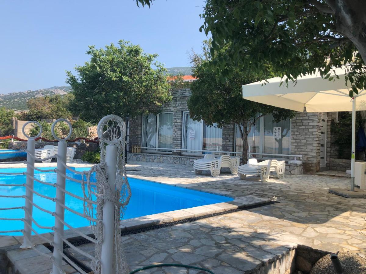 Resort Haus Toma Cesarica Exterior photo